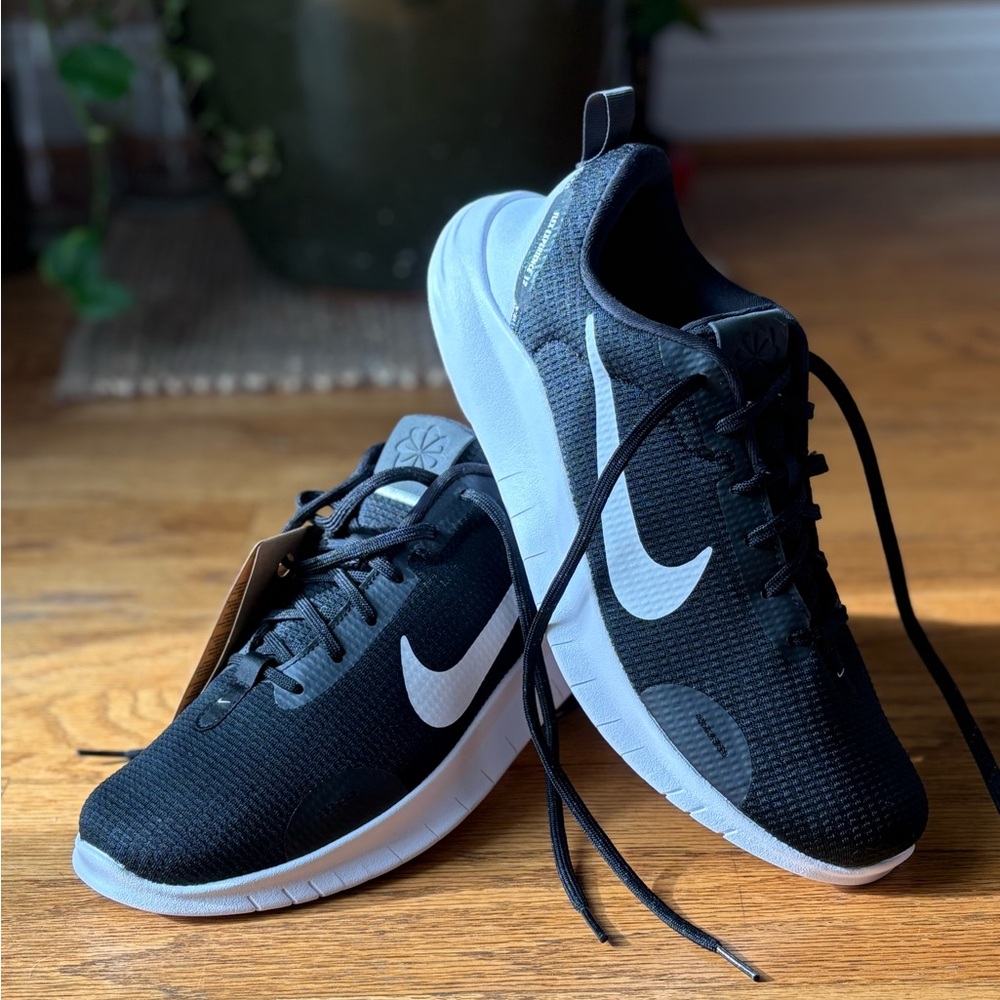 Nike Flex Experience 12 Lightweight Road Running Shoes